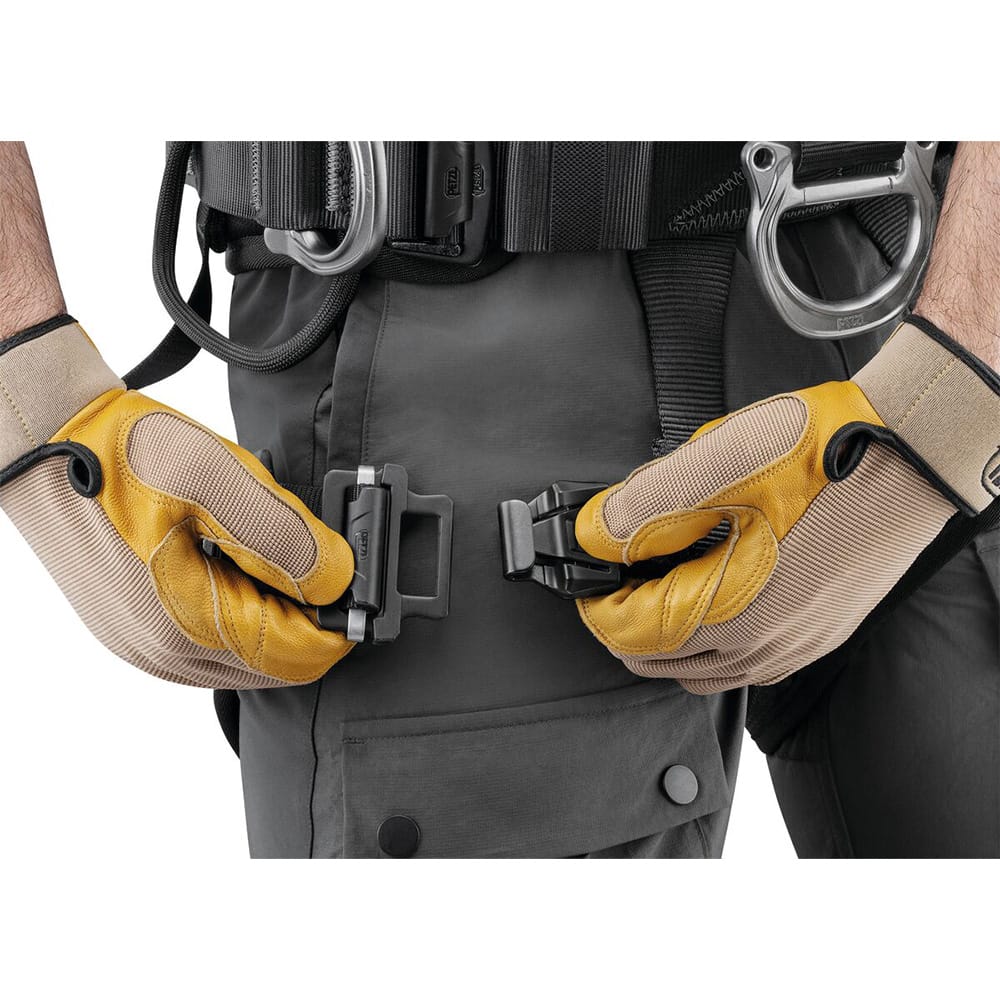 NYHET 2025: Petzl AVAO FAST European version - Bild 2